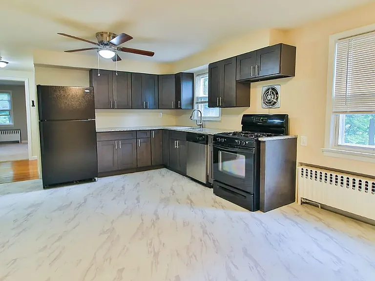 229 Gaston Ave #2 — Photo 2