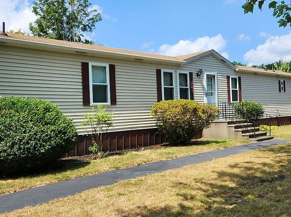 3 Bayberry Ln