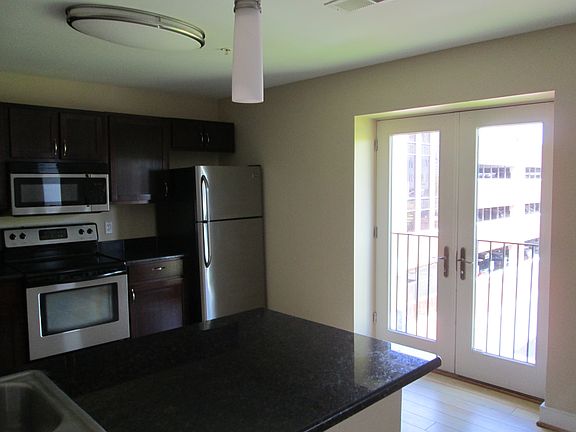 living room/kitchen