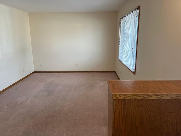 Main Level - Livingroom