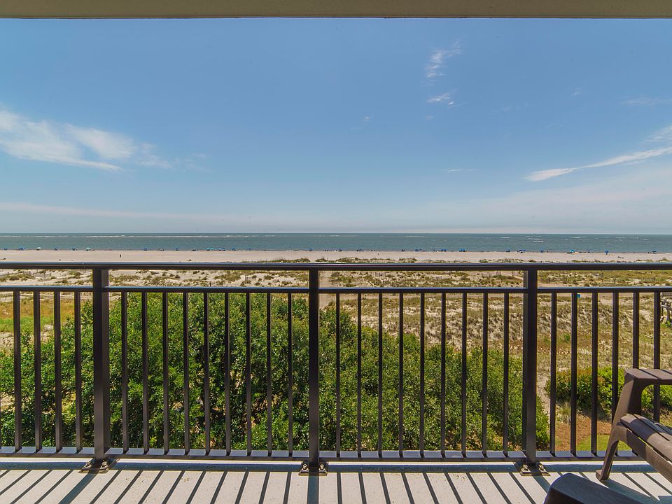 1st image of 7600 Palmetto Dr #432D