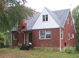 37 Elm Rd, Cromwell, CT 06416