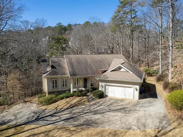 3854 W Nancy Creek Pl, Atlanta, GA 30319