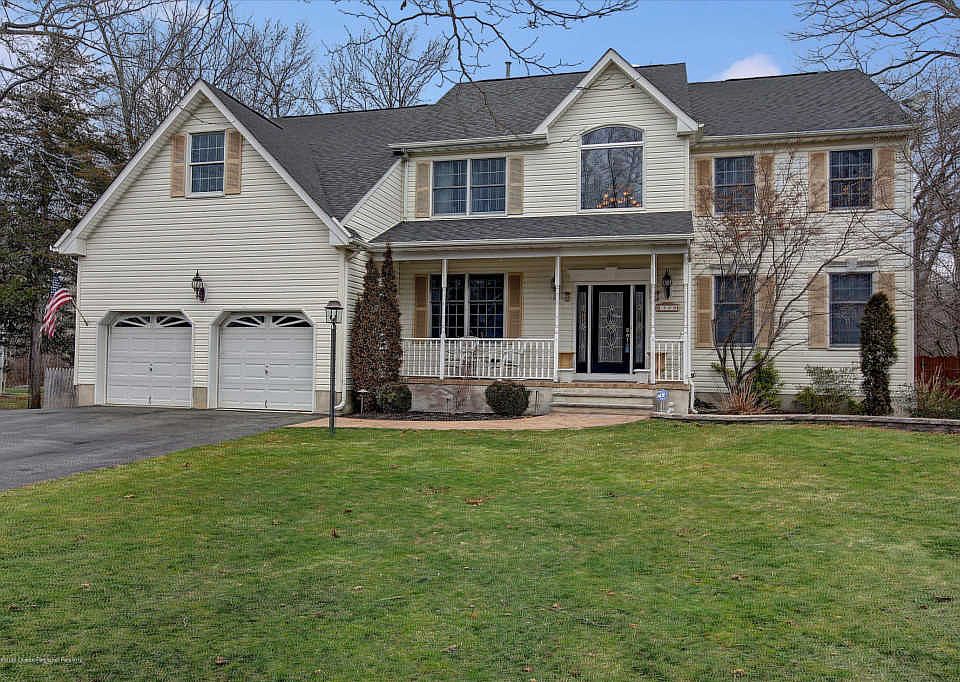 1st image of 1588 Country Club Ln