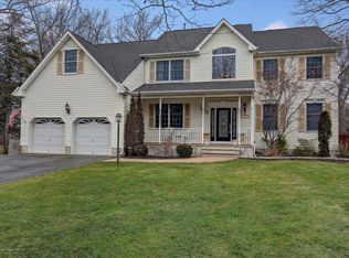 1588 Country Club Ln, Toms River, NJ
