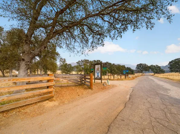 30340 Watts Valley Rd, Tollhouse, CA 93667