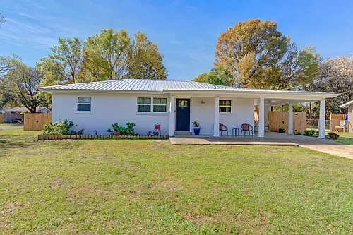 3241 Maplewood Dr Photo 1 3241 Maplewood Dr Photo 1