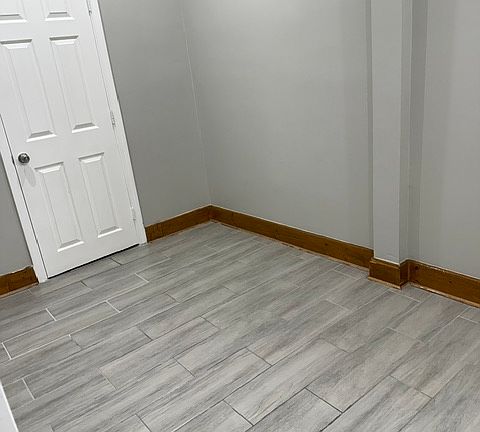 5th image of 6927 S Claremont Ave