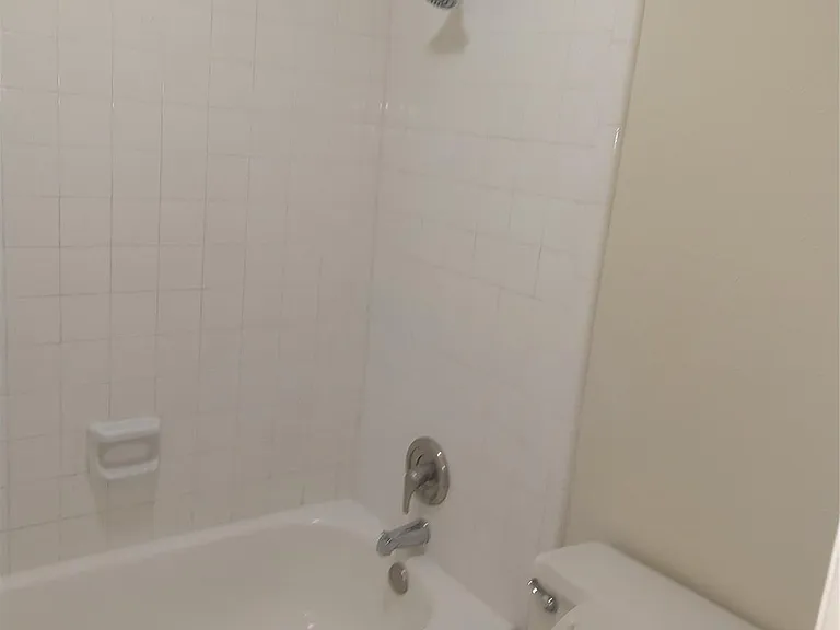 4401 Andalusia Trl — Photo 15