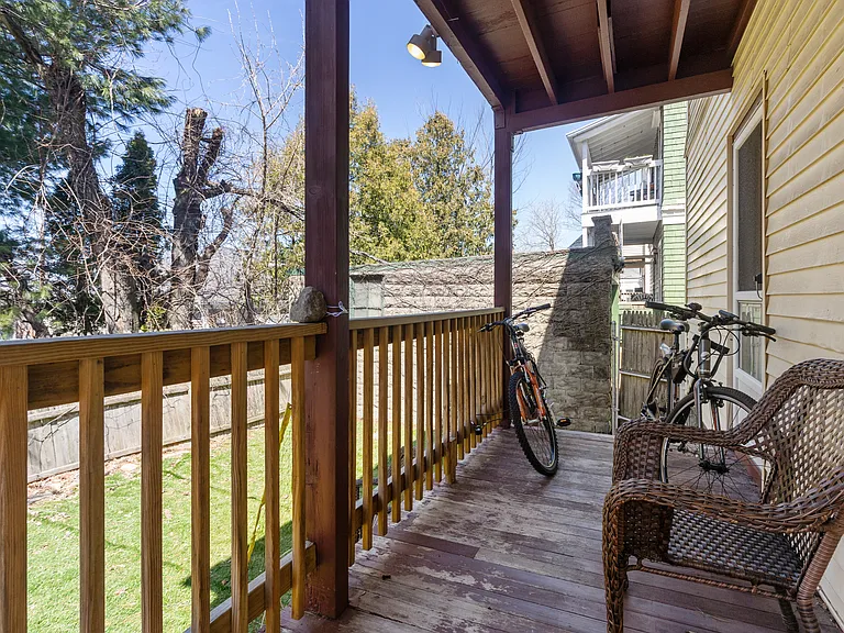 12 Barton St — Photo 14