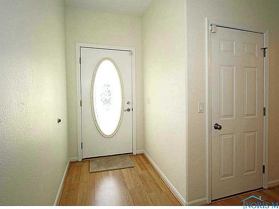 3rd image of 2631 W Village Dr