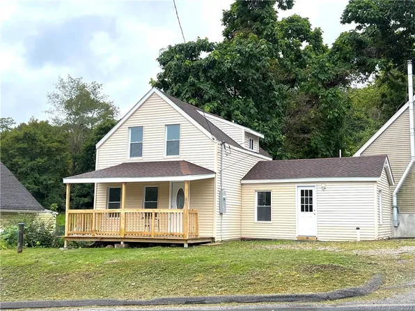 298 Maple Avenue, Montville, CT 06382