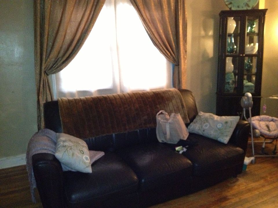1st image of 34 Elsmere Blvd