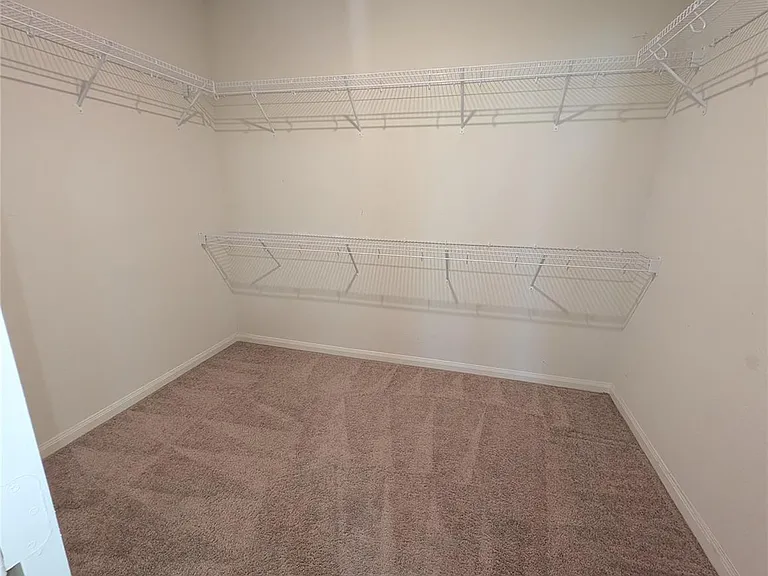 21210 Echo Manor Dr — Photo 11