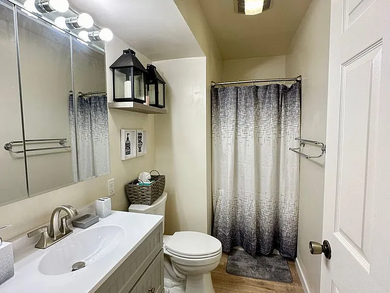 802 Vista Grande St — Photo 10