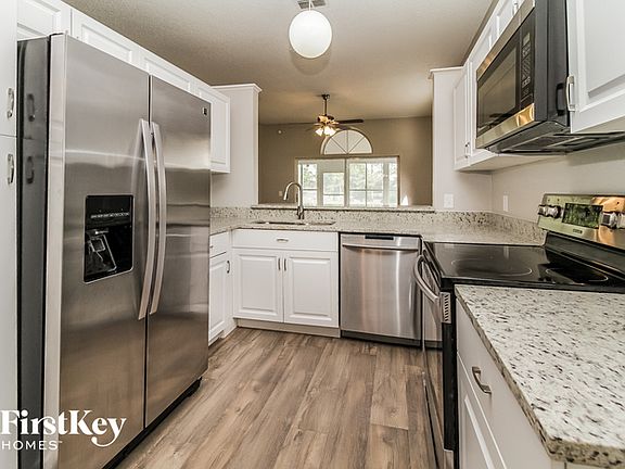 5th image of 605 Birgham Pl