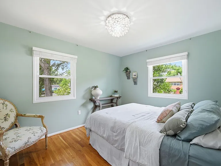 6426 Carriage Dr — Photo 19
