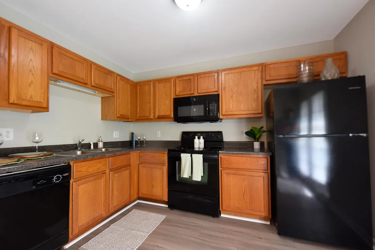 Building Photo - Residences at Devanshire