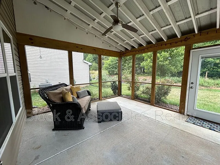 1464 Land Grove Dr — Photo 20
