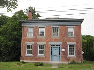 35 Church St, Mystic, CT 06355