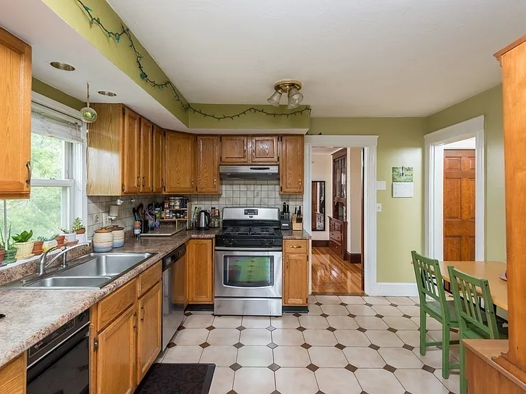 4114 Washington St #3 — Photo 15