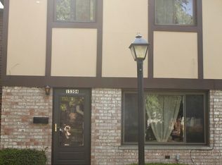 1S304 Danby St, Villa Park, IL