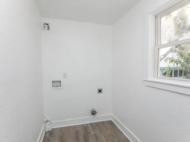 1609 Richmond Ave — Photo 26