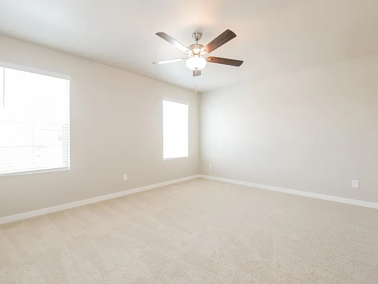 7325 Crystal Ave — Photo 11