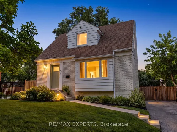 3 Greenacres Rd, Toronto, ON M6M 4A6