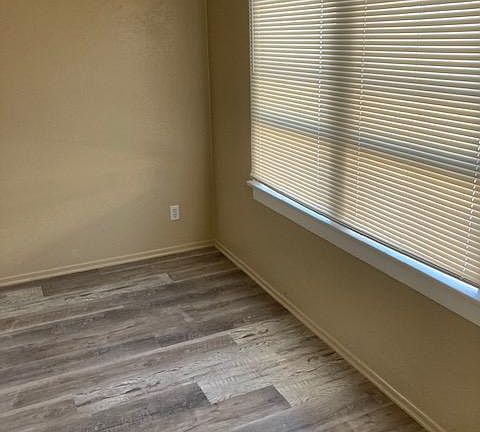 3rd image of 68 Bennett Ave #5