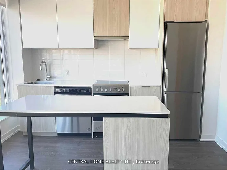 203 College St #1607 — Photo 1