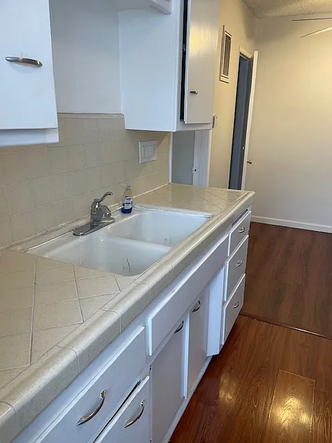 1 bed, 750 sqft, $2,245 — Photo 3