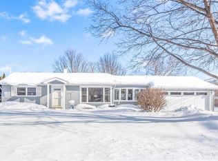 3002 Oriole Ln, Rolling Meadows, IL 60008