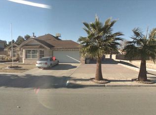 367 Roslyn Dr, Horizon City, TX 79928