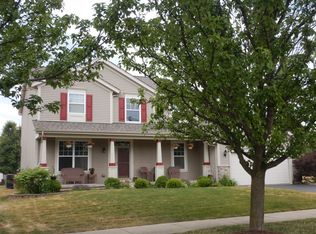 406 Cotoneaster Ct, Oswego, IL 60543