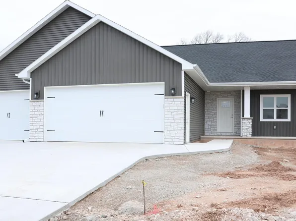 1601 Founders St, Neenah, WI 54956