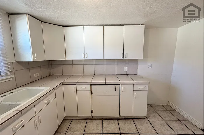 308 E Vogel Ave #2 — Photo 13