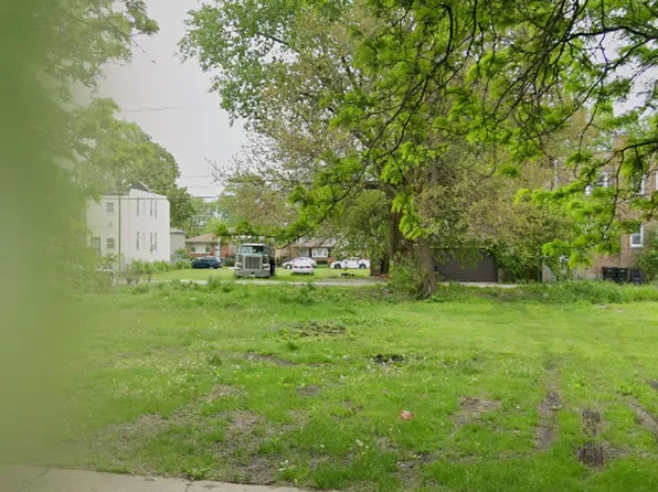5929 S Loomis Blvd, Chicago, IL 60636