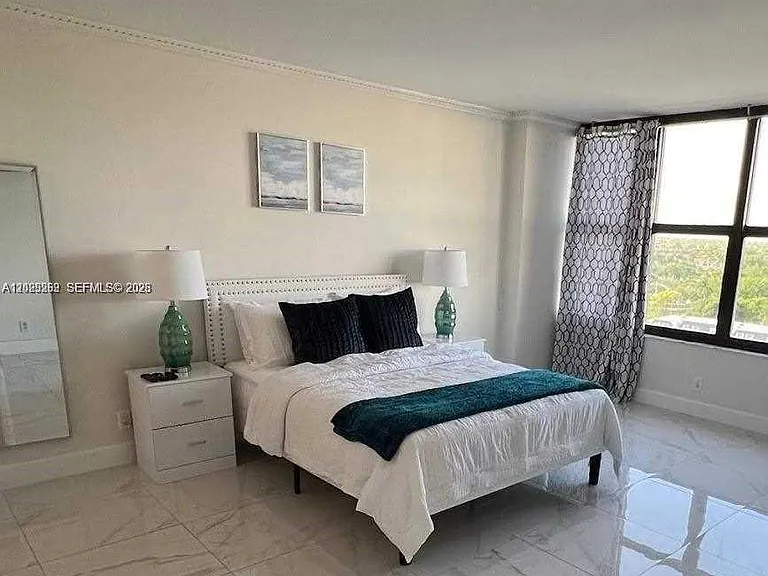 2500 Parkview Dr #1008 — Photo 16