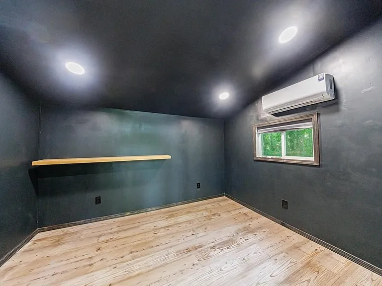 102 Vanessa Dr SE — Photo 20