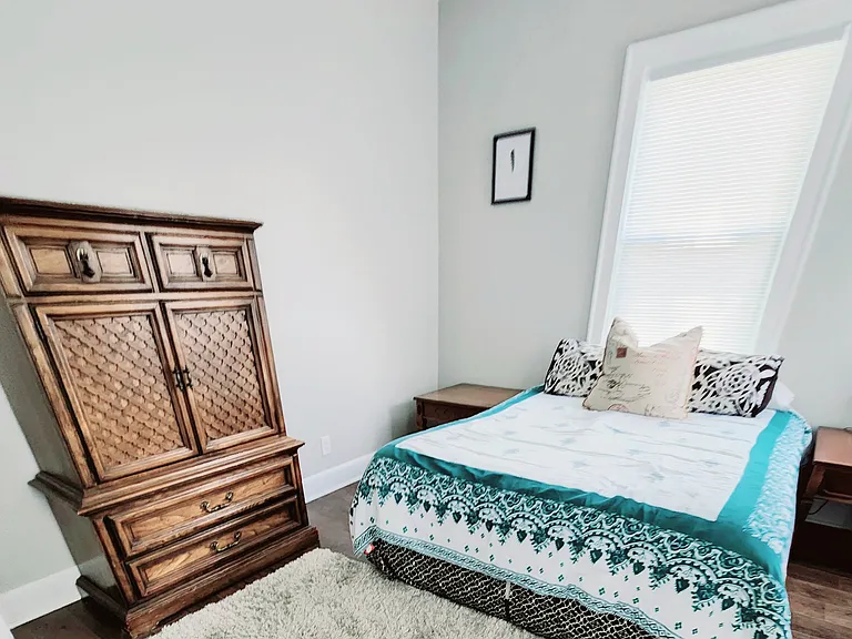1300 S Court St #1300 — Photo 7