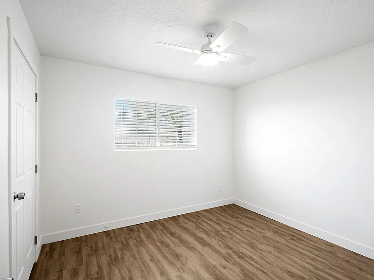 781 S 1800 W #2 — Photo 4