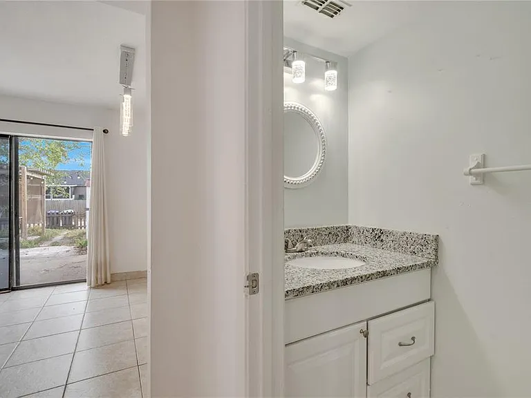 9426 Lake Lotta Cir — Photo 13