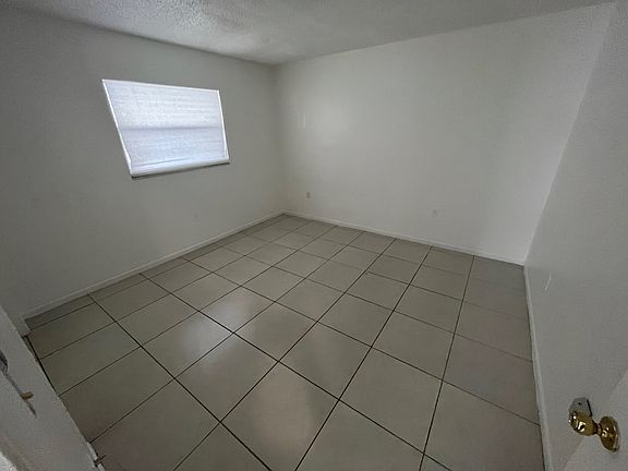 5th image of 4540 40th St N APT B