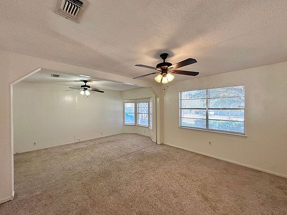 4th image of 1904 Pleasant Ln