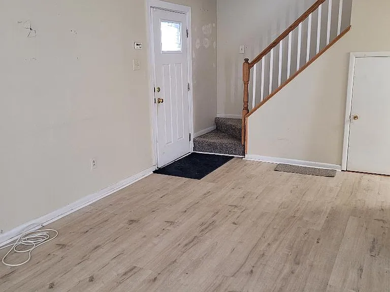 9555 Standon Pl — Photo 4