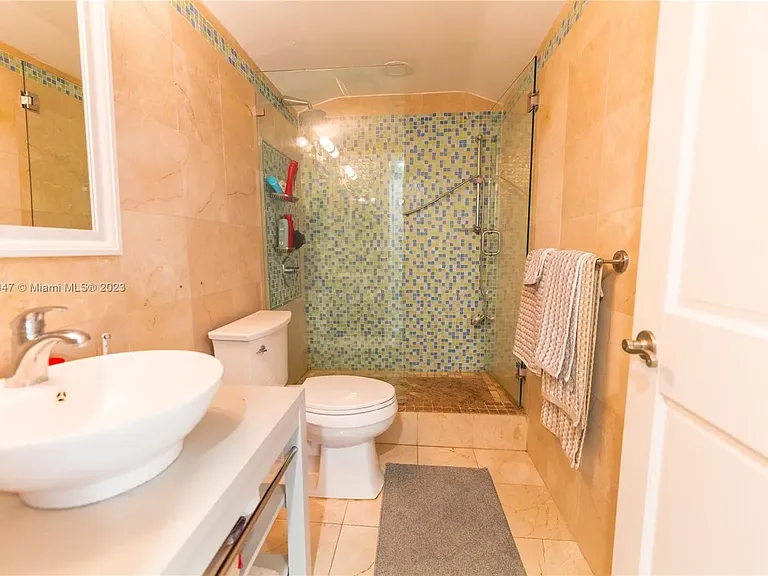1717 N Bayshore Dr #3750 — Photo 6