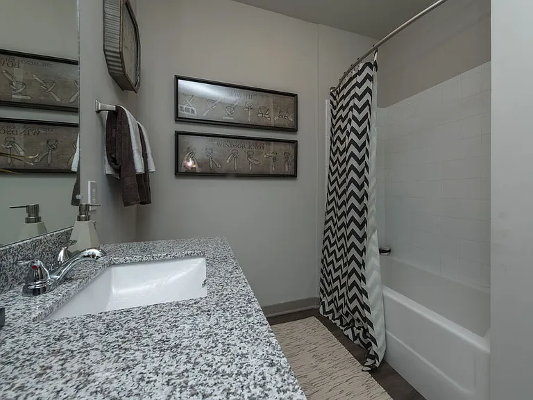 Mariner Grove — Photo 18