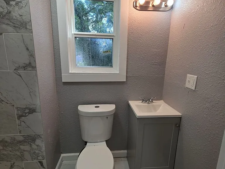 5429 College Ave — Photo 7