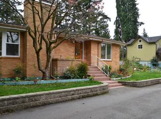 233 N 160th St, Seattle, WA 98133